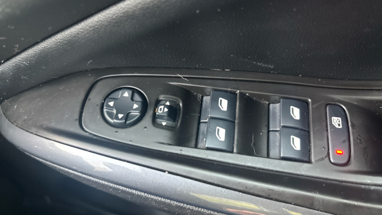 Vauxhall Grandland X 1.2 Turbo Sport Nav 5dr Petrol Hatchback